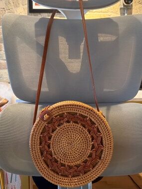 Weaved crossbody bag